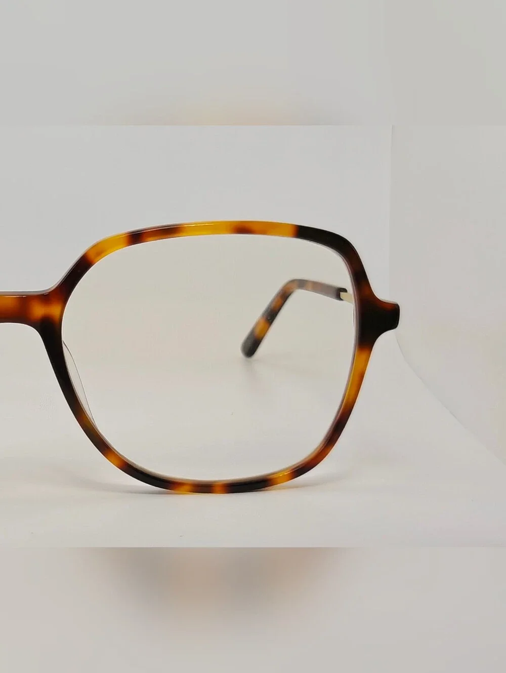 Lenny Tortoiseshell Oversized Square Women’s Frame. Mid Mount. Spring Hinge.